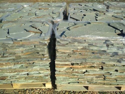 Плитняк златолит зелёный для цоколя, отмостки купить в Домодедово