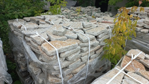 Гранитный плитняк галтованный для парковки купить в Домодедово