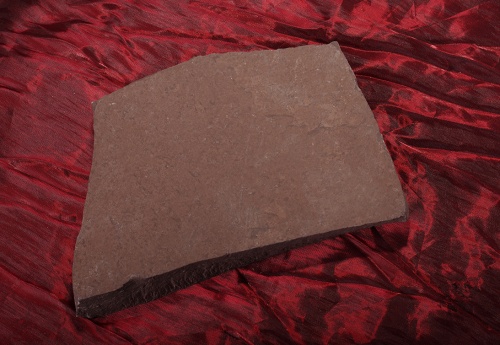 Плитняк лемезит бордовый для цоколя 1,5-2 см купить в Домодедово