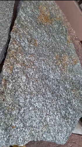 Плитняк златолит серебристый для цоколя, отмостки купить в Домодедово