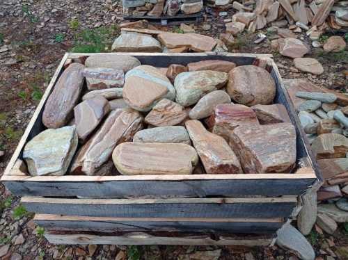 Златолит жёлтый, жёлто-зелёный глыбки и валуны для ланшафтного дизайна купить в Домодедово