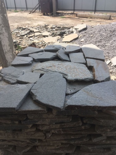 Златолит серебристый галтованный для лестниц купить в Домодедово